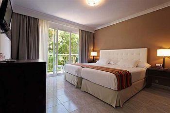 Villas Cala Galdana Villa *